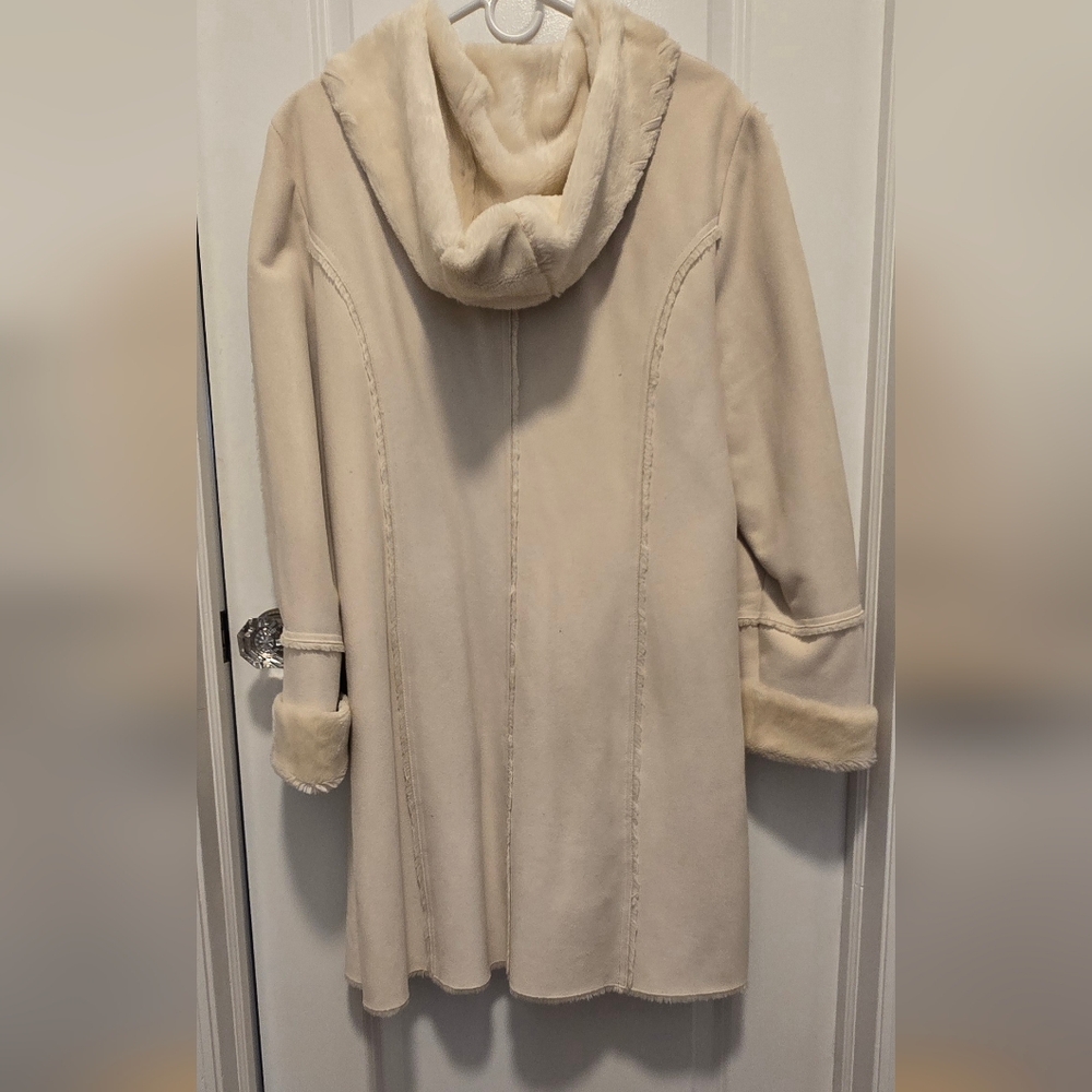 Coldwater Creek Size Large Womens Warm Whipstitch Faux Suede Hooded Coat. - Picture 2 of 6